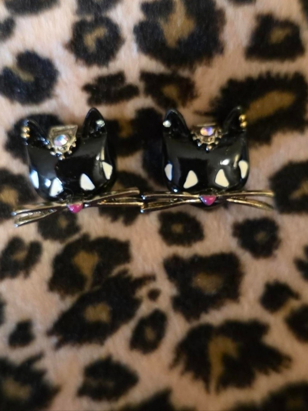Vintage Betsey Johnson Black Cat Face Stud Earrings w/Gold Whiskers & Pink Nose - Picture 7 of 7